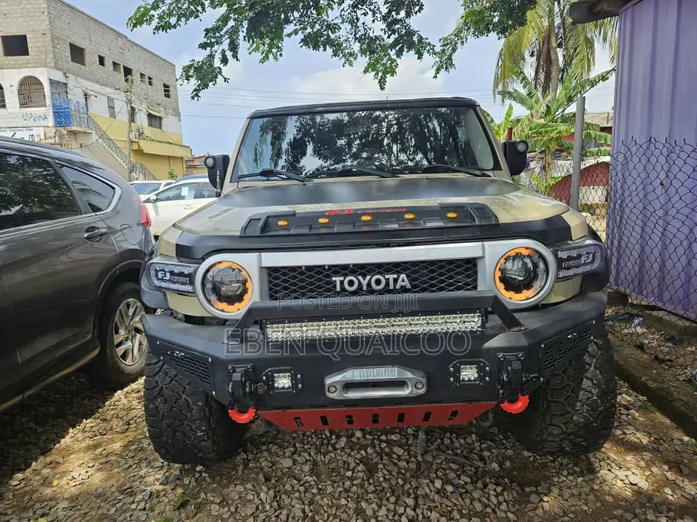 Toyota FJ Cruiser 2010