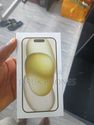 New Apple iPhone 15 256 GB Yellow