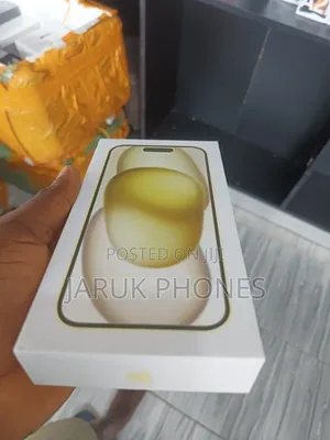 New Apple iPhone 15 256 GB Yellow