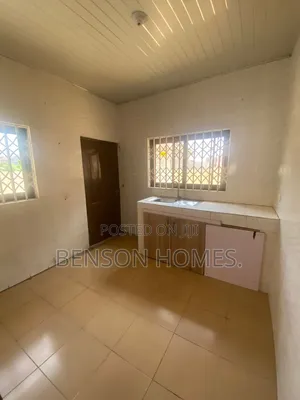 3bdrm Apartment in Lashibi for rent