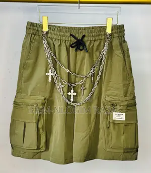 Quality Cargo Shorts Available in Stock Stock