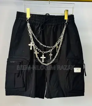 Quality Cargo Shorts Available in Stock Stock