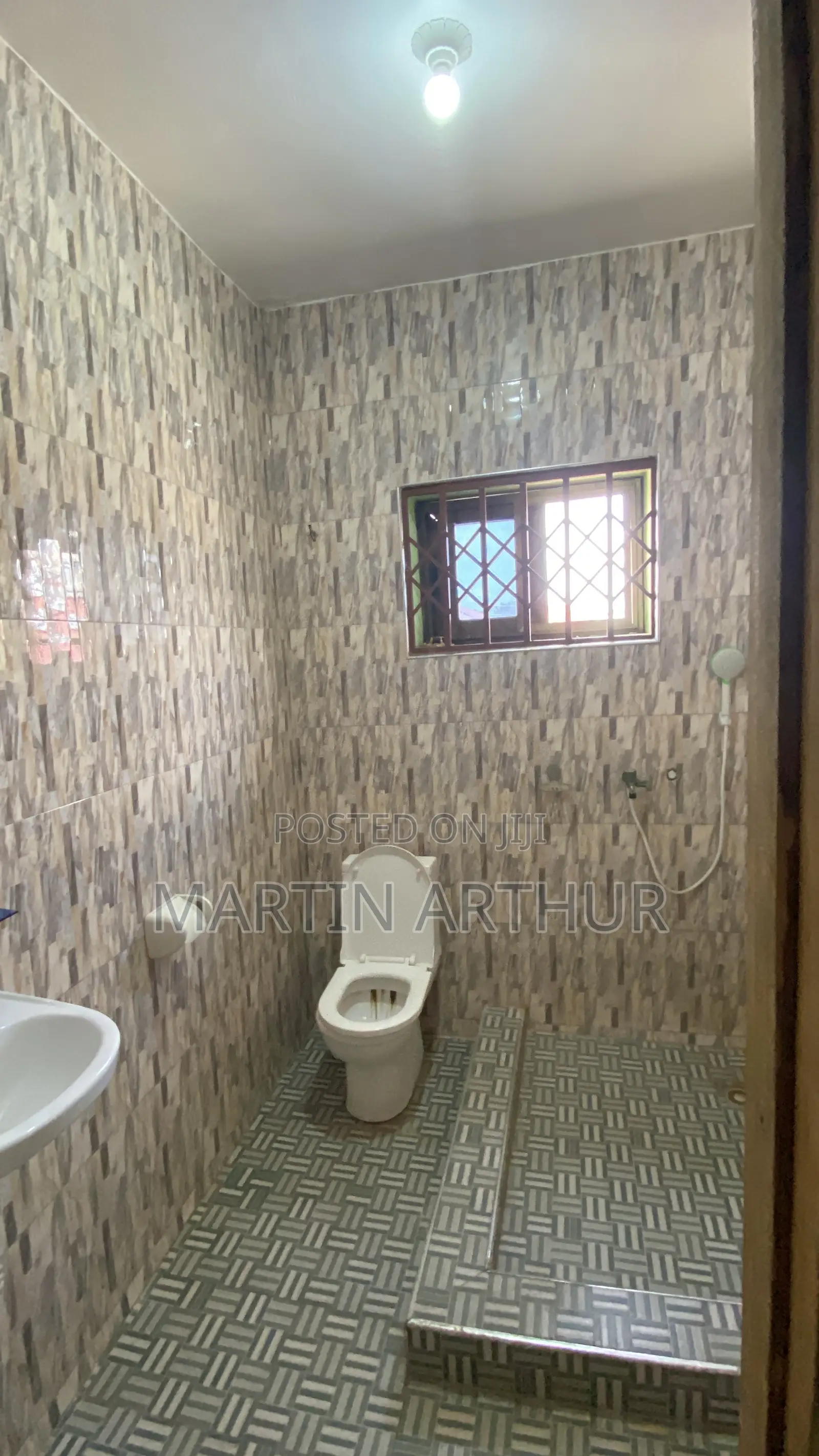 2bdrm Apartment in Afuaman Station, Manhean for rent