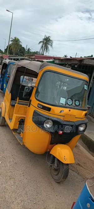 Bajaj RE 2020 Yellow