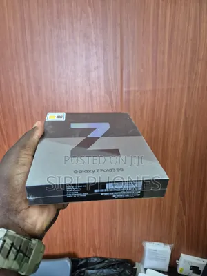 New Samsung Galaxy Z Fold 3 256 GB Black