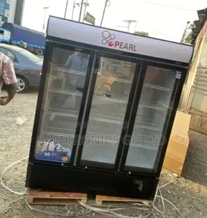 Trust New Pearl PVC-150 3-Door Glass Display Fridge Beverage Cooler