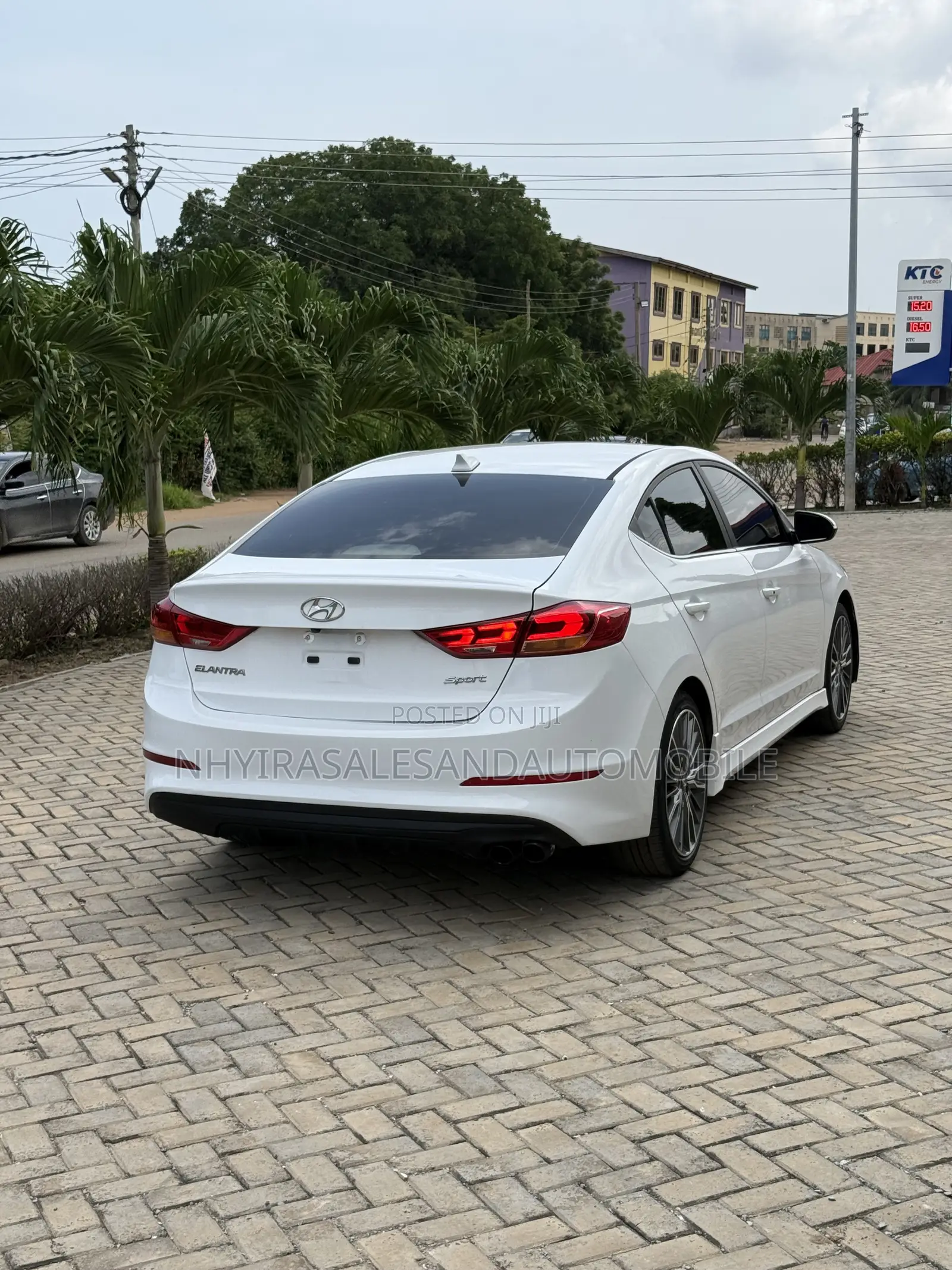 Hyundai Elantra Sport 2018 White