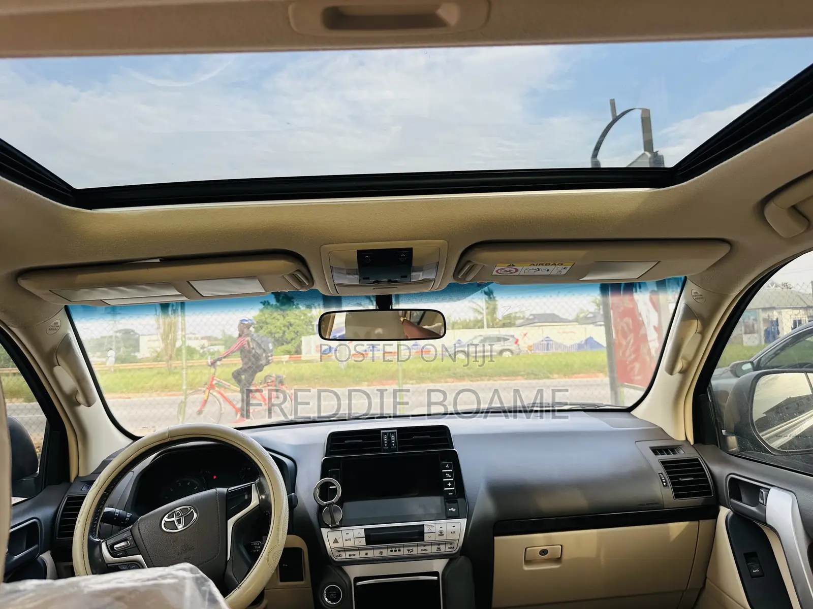 Toyota Land Cruiser Prado 2022 Black