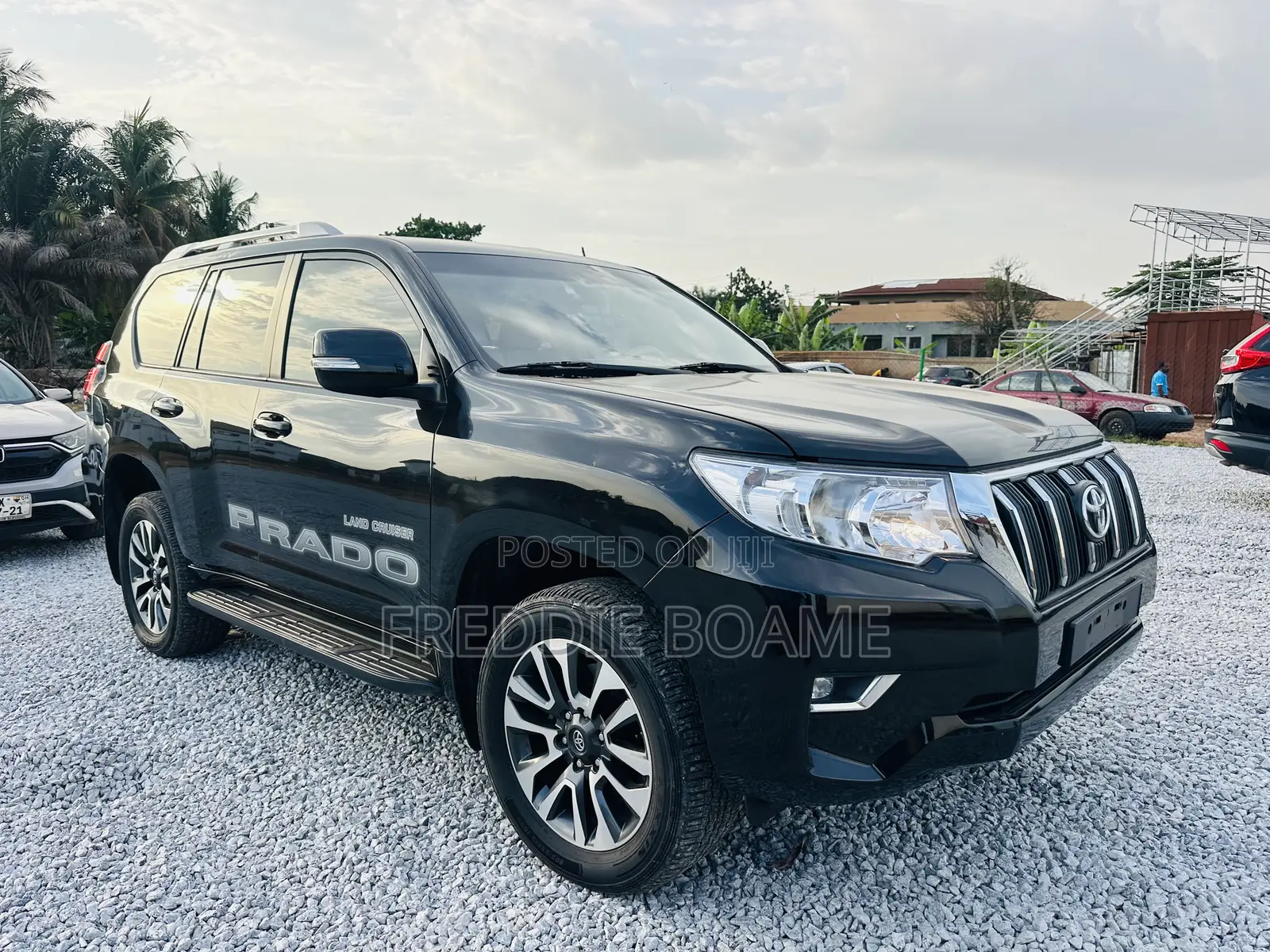 Toyota Land Cruiser Prado 2022 Black