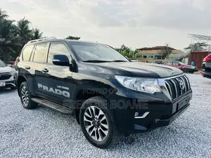 Toyota Land Cruiser Prado 2022 Black