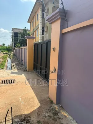3bdrm Apartment in Lakeside Estate for rent