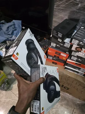 JBL Live 675nc