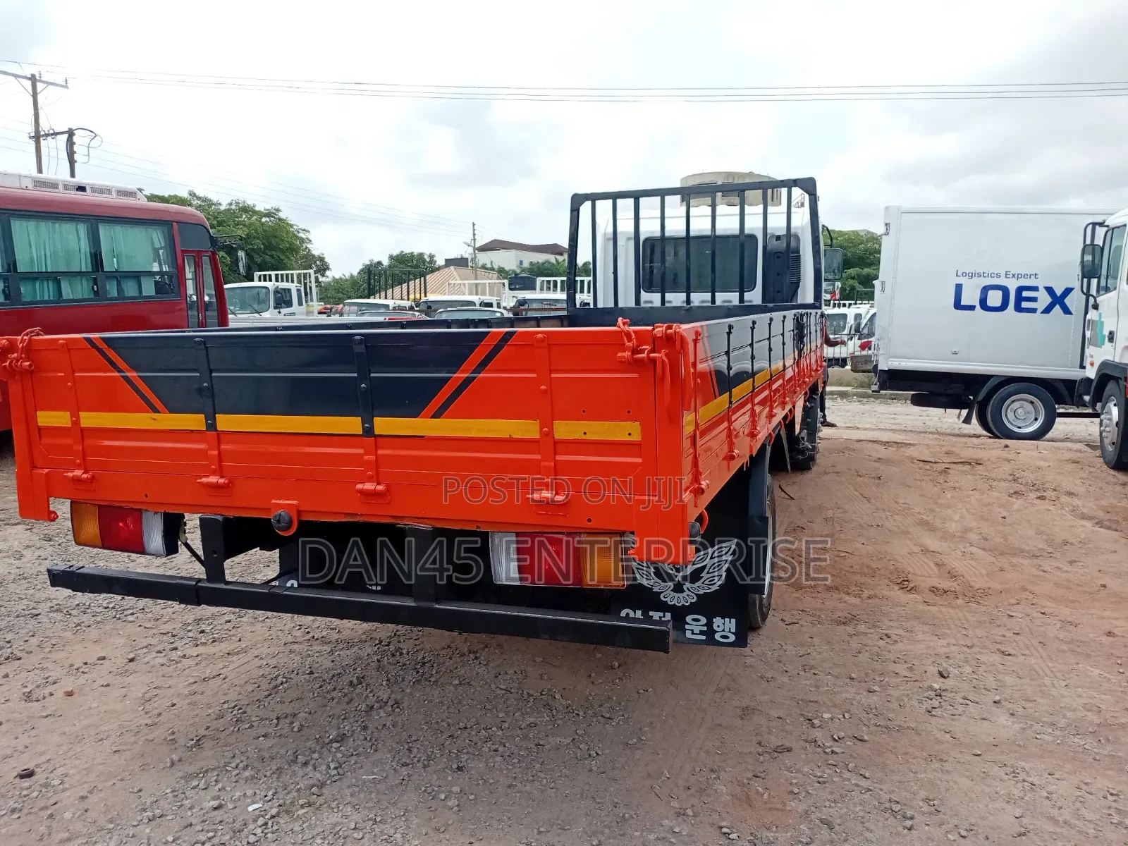 Hyundai 5ton 8holes Manual Engine Truck