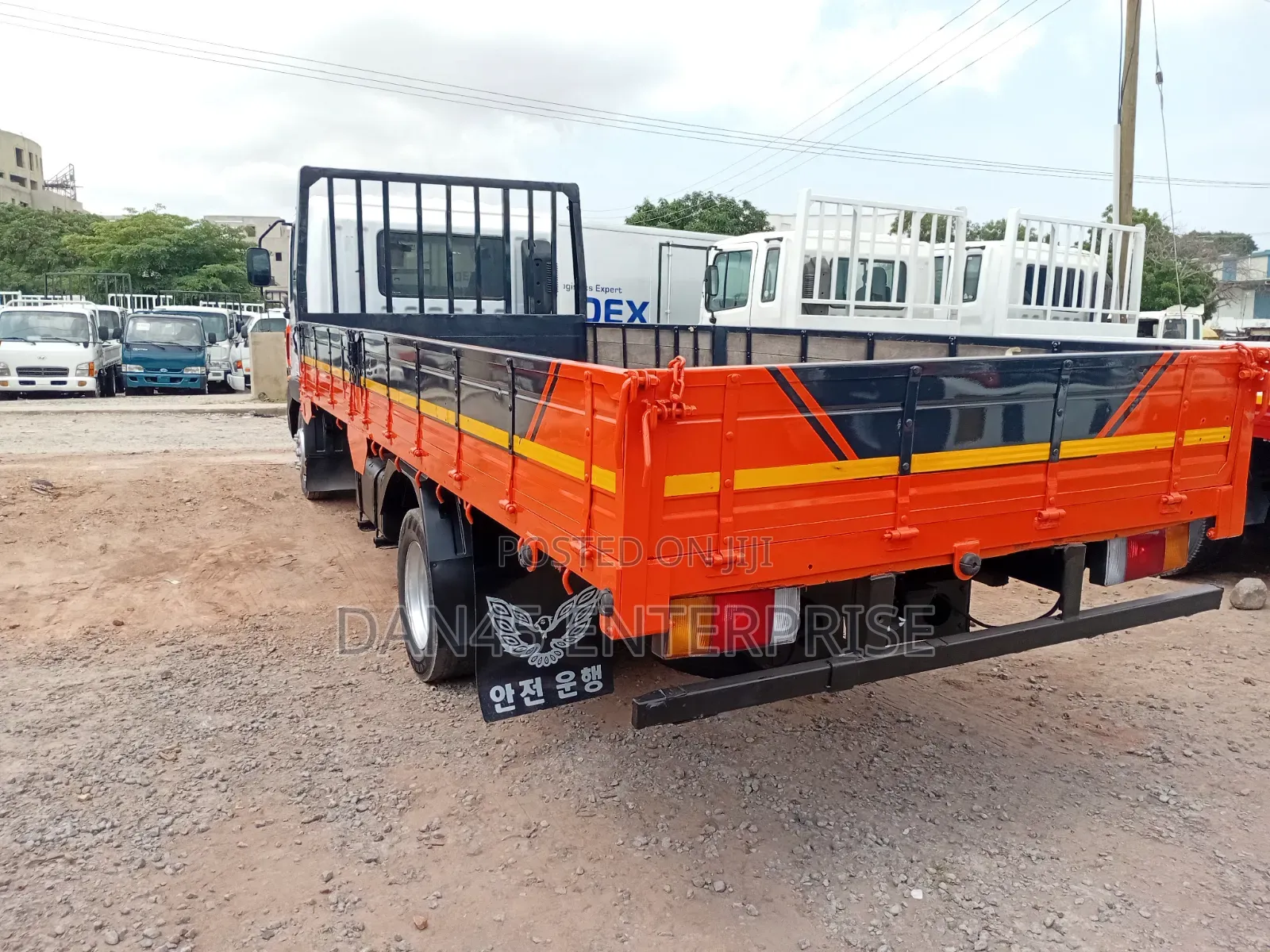 Hyundai 5ton 8holes Manual Engine Truck