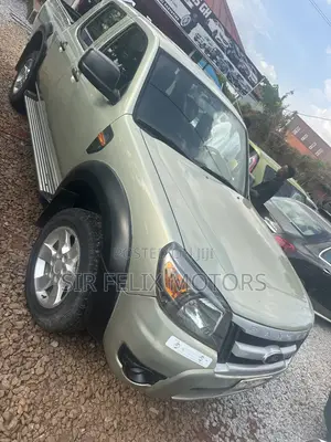 Ford Ranger Wildtrak 2011 Gold