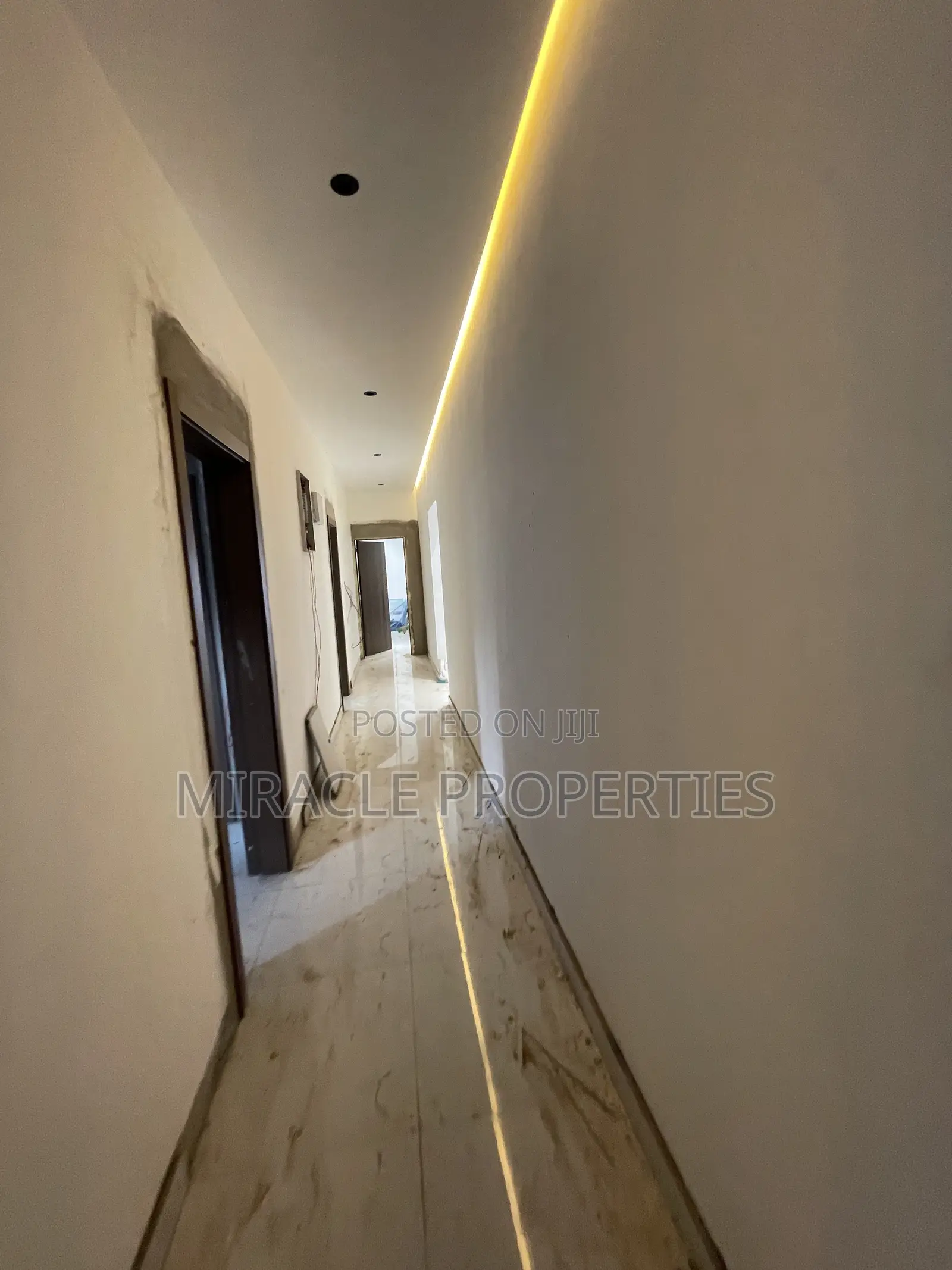 4bdrm Duplex in Miracle Properties, Oyarifa for sale