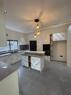 4bdrm Duplex in Miracle Properties, Oyarifa for sale