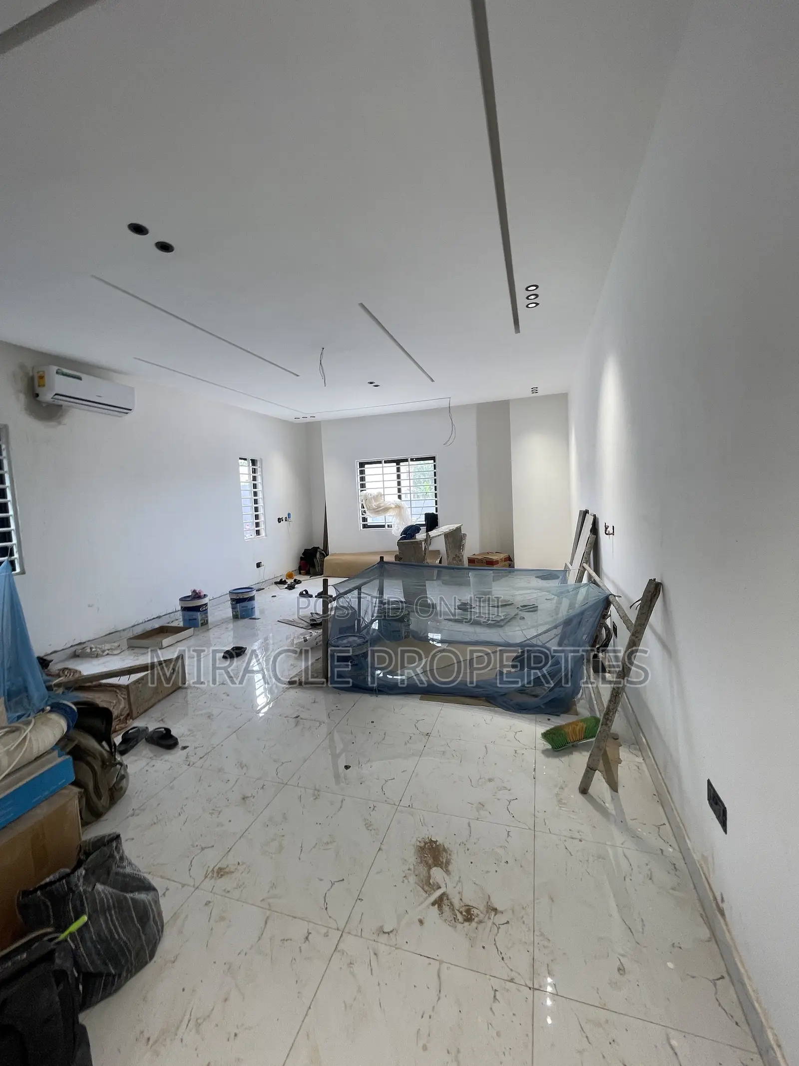 4bdrm Duplex in Miracle Properties, Oyarifa for sale