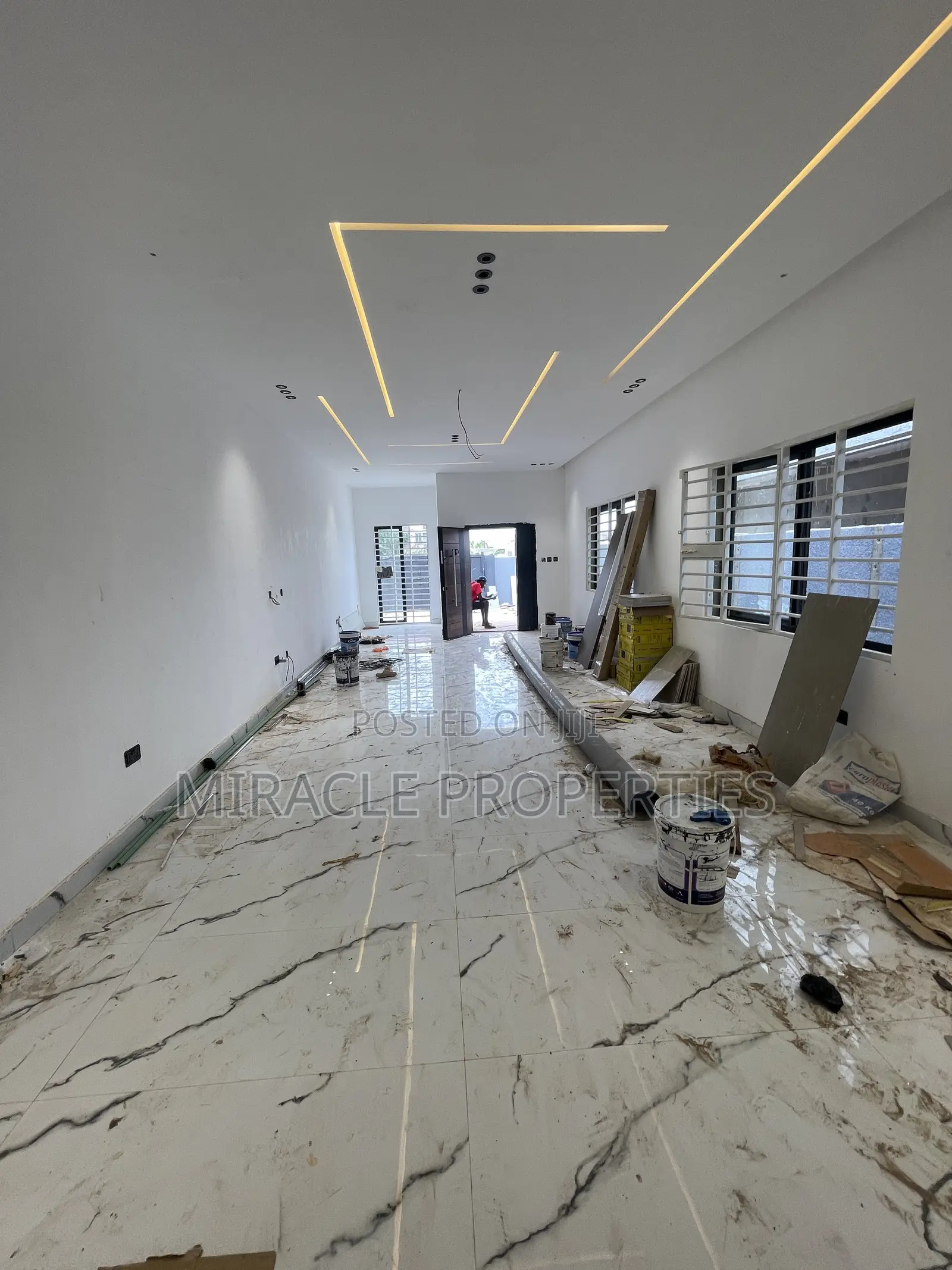 4bdrm Duplex in Miracle Properties, Oyarifa for sale