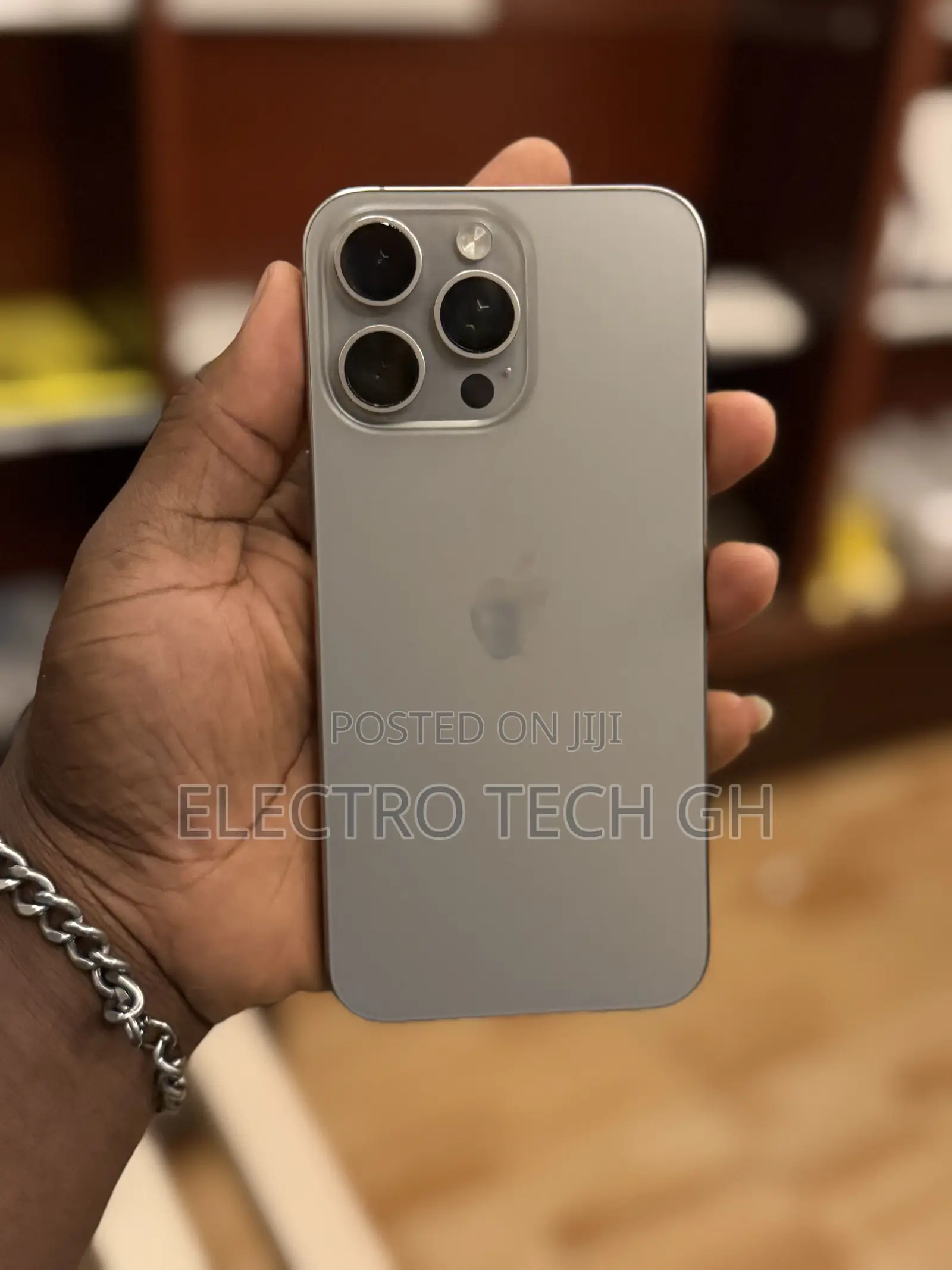 Apple iPhone 15 Pro Max 256 GB Silver