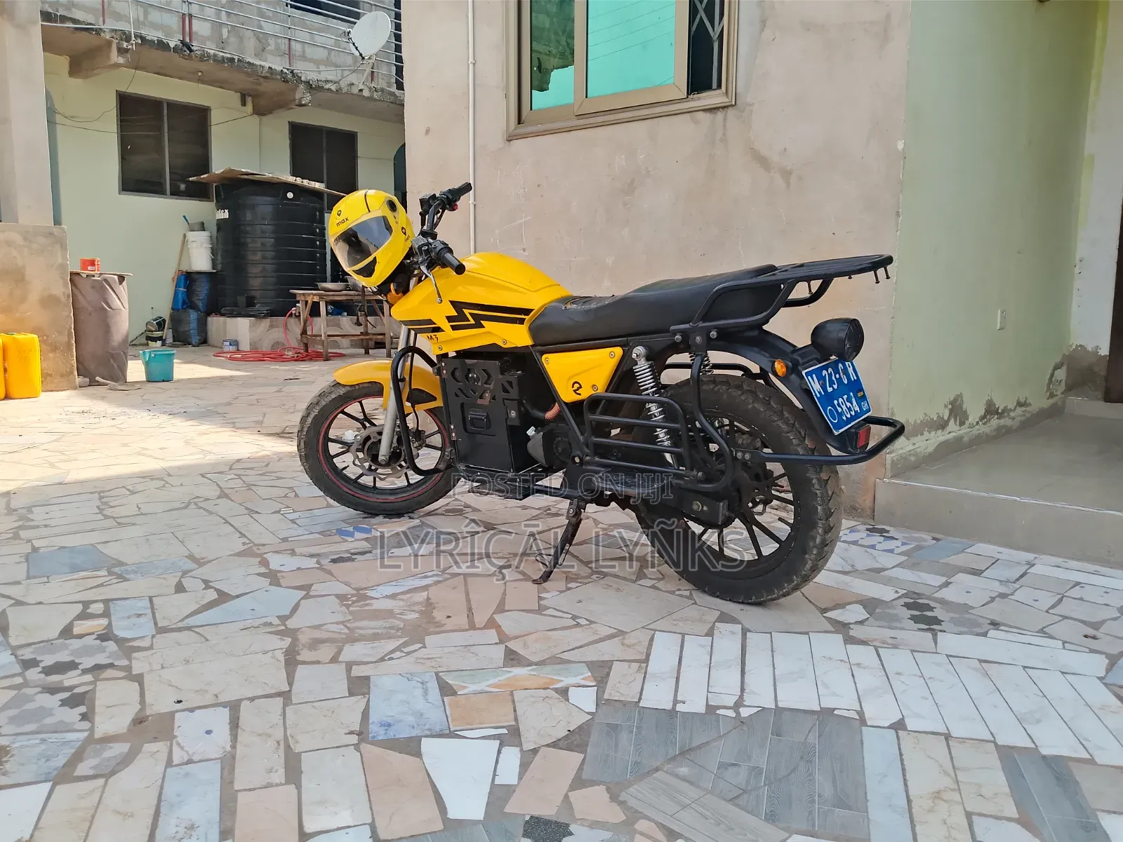 Motorcycle 2023 Yellow