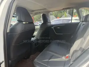 Toyota RAV4 Limited FWD 2023 White