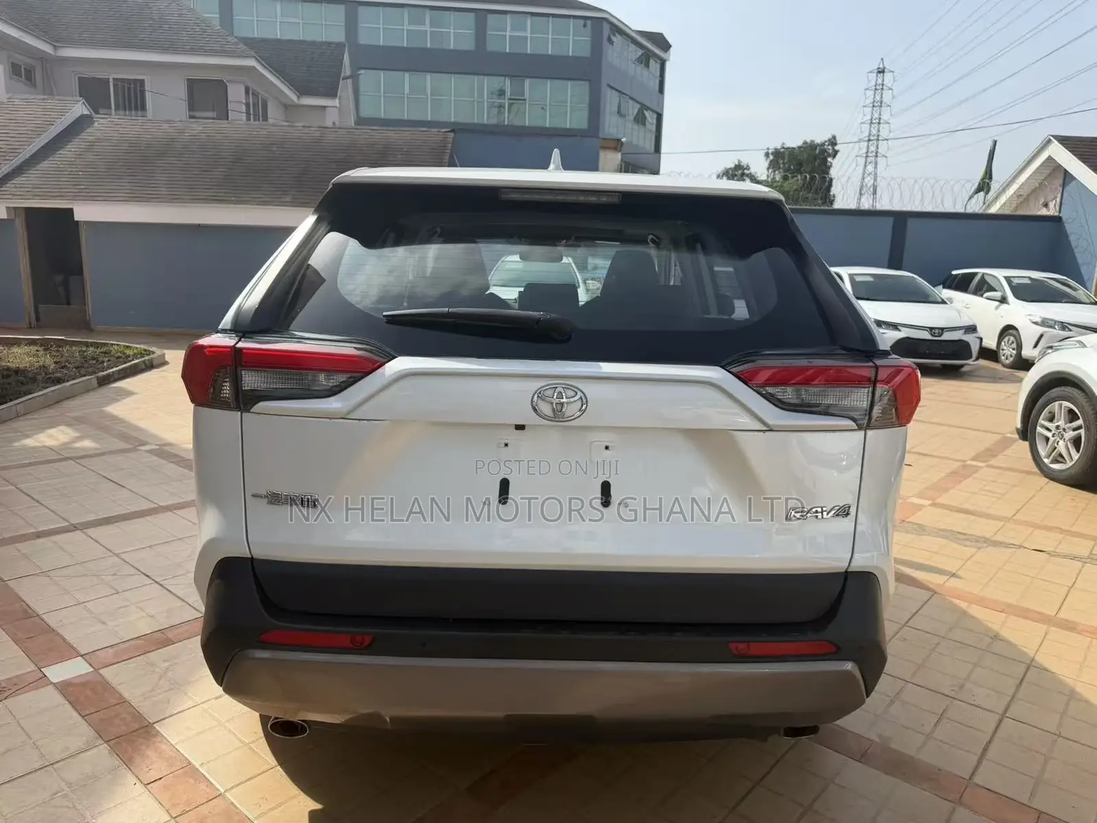 Toyota RAV4 Limited FWD 2023 White