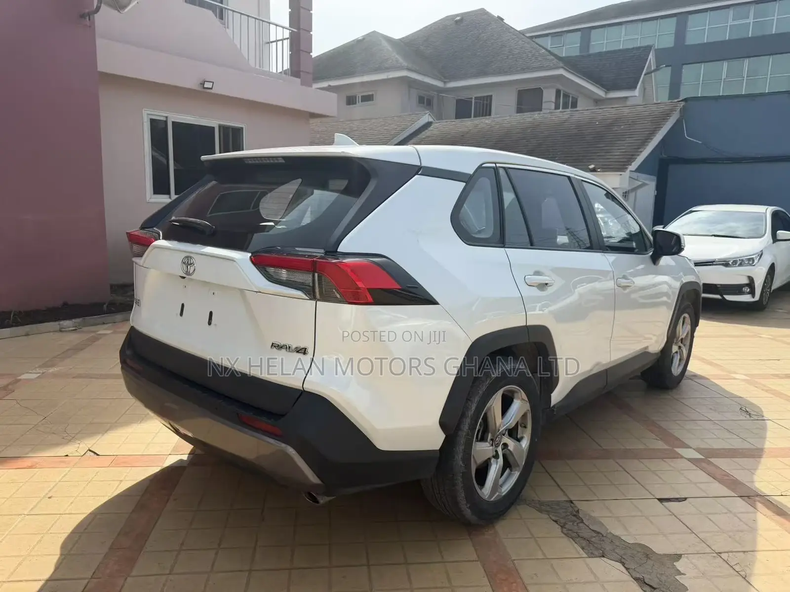 Toyota RAV4 Limited FWD 2023 White