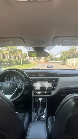 Toyota Corolla LE ECO 4dr Sedan (1.8L 4cyl CVT) 2017 Gray