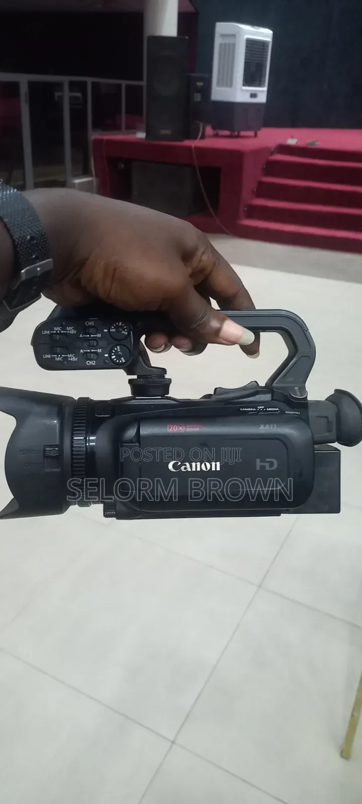 Canon Xa11