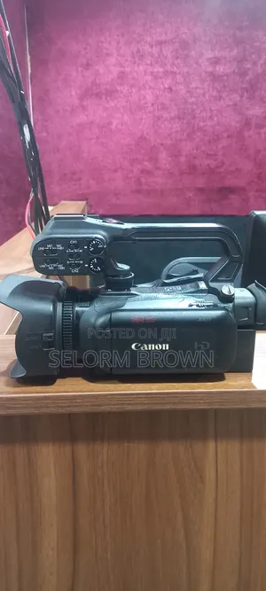 Canon Xa11