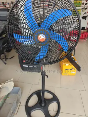 18 Inch Standing Fan Strong Wind 3 Speed Oscillation Stable Base