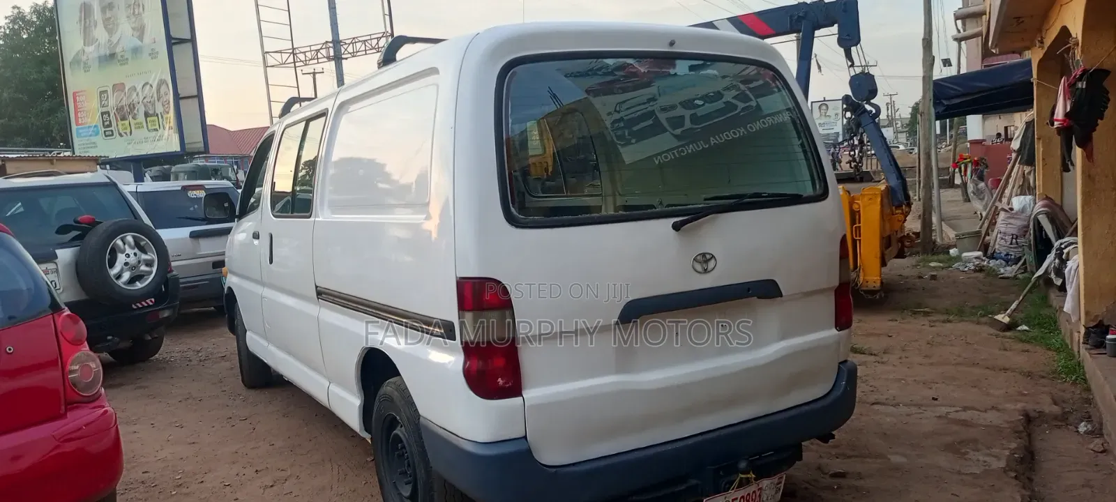 Toyota HiAce 2005 White