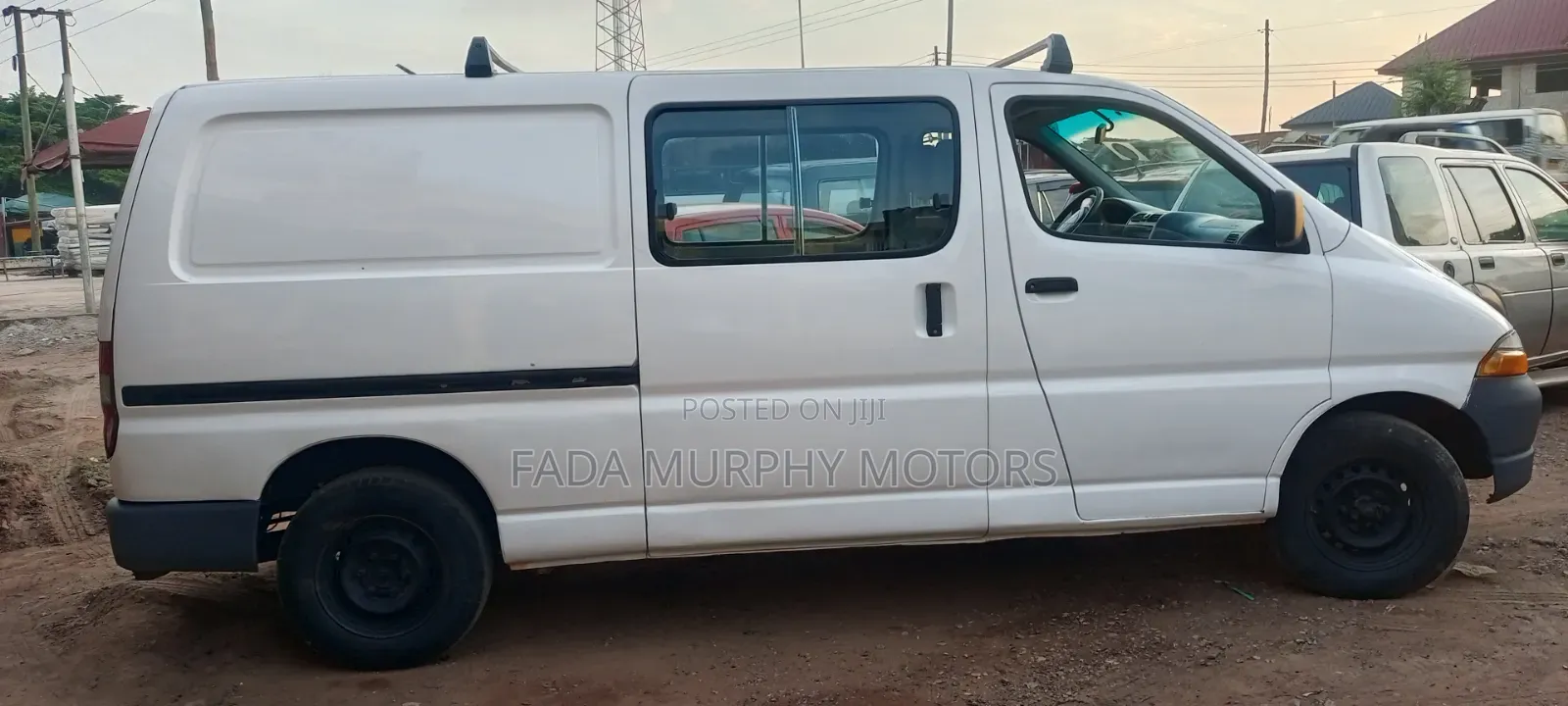 Toyota HiAce 2005 White
