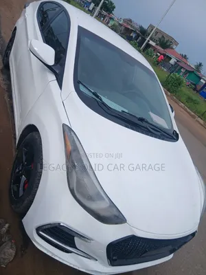 Hyundai Elantra 2015 White