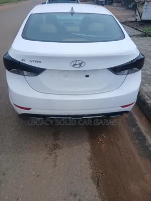 Hyundai Elantra 2015 White