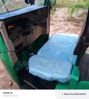 Bajaj RE 2025 Green