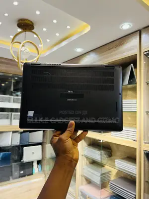 Laptop Dell Latitude 7310 16GB Intel Core i5 SSD 256GB