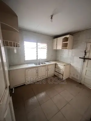 3bdrm Apartment in Dansoman for rent