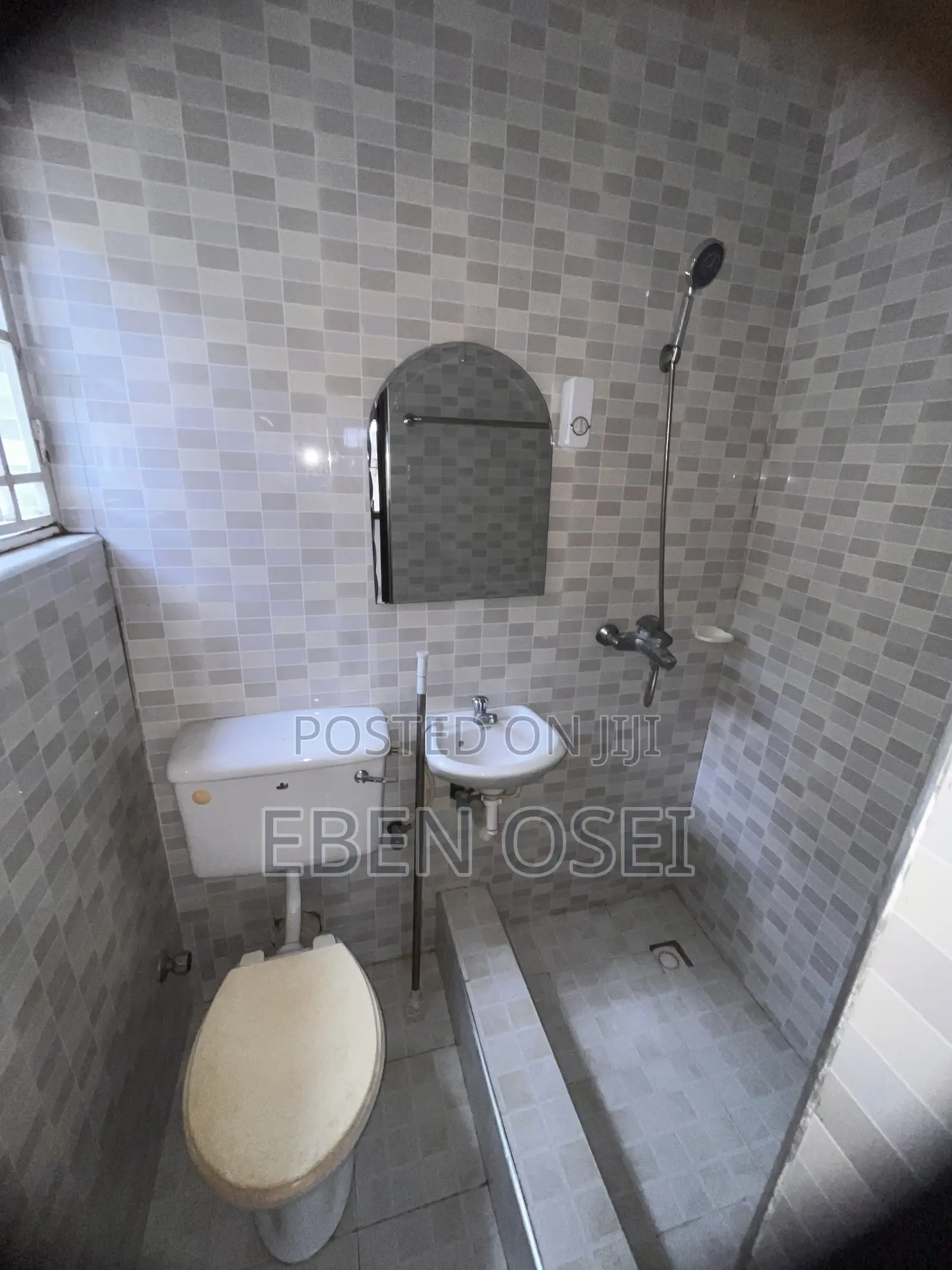 2bdrm Apartment in Dansoman for rent