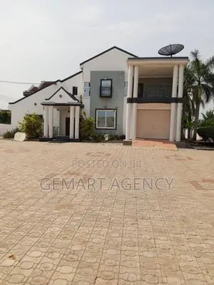 8bdrm House in North Legon for rent