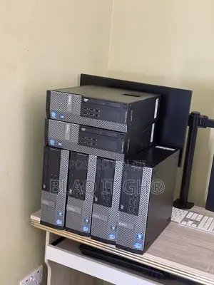 Desktop Computer Dell OptiPlex 7010 4GB Intel Core i5 HDD 250GB