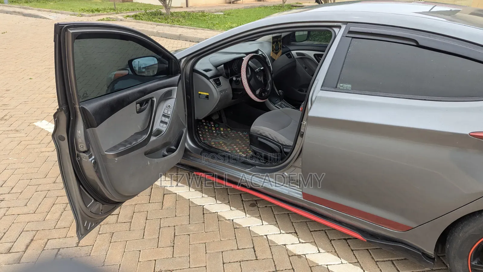 Hyundai Elantra SE 4dr Sedan (1.8L 4cyl 6A) 2014 Gray
