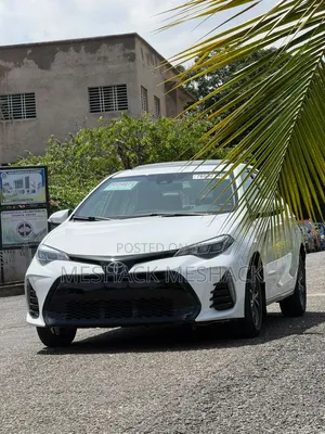 Toyota Corolla 2018 White