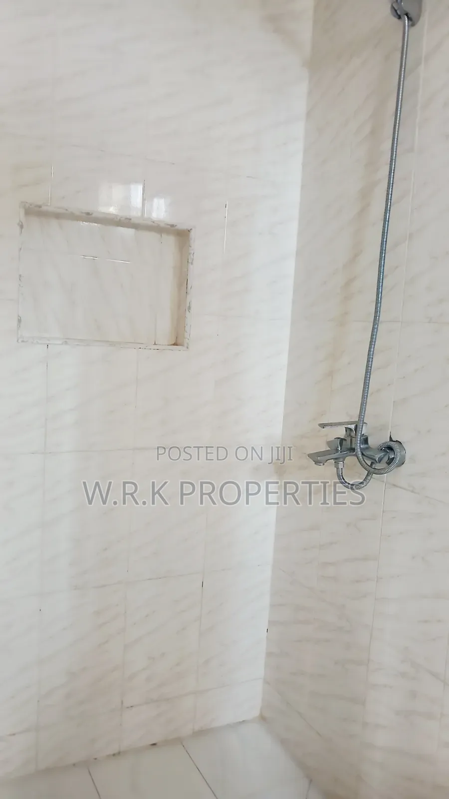 2bdrm Apartment in Daaseber Estate, New-Juaben Municipal for rent