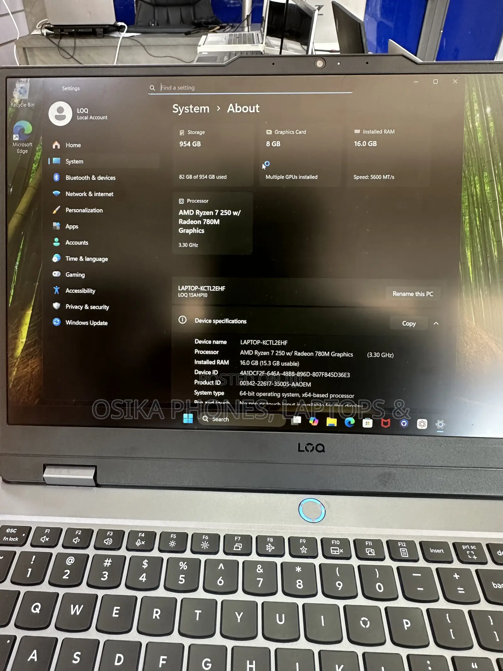 Laptop Lenovo LOQ 15AHP10 16GB AMD Ryzen 7 SSD 1T
