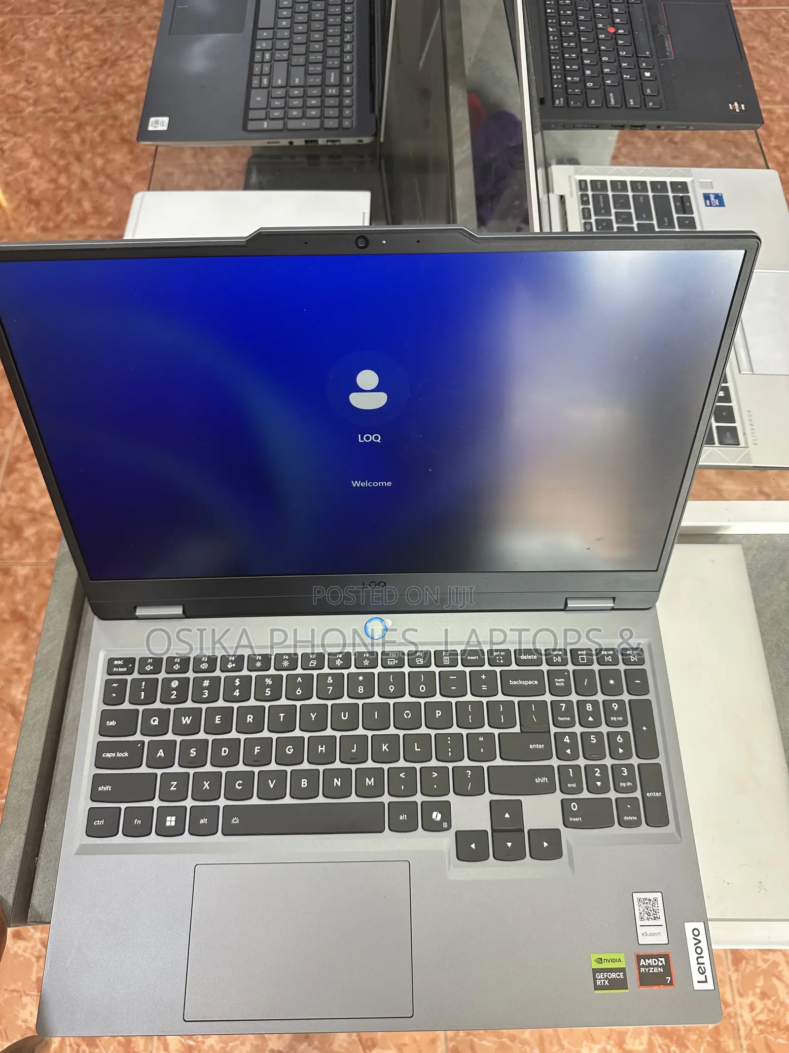 Laptop Lenovo LOQ 15AHP10 16GB AMD Ryzen 7 SSD 1T