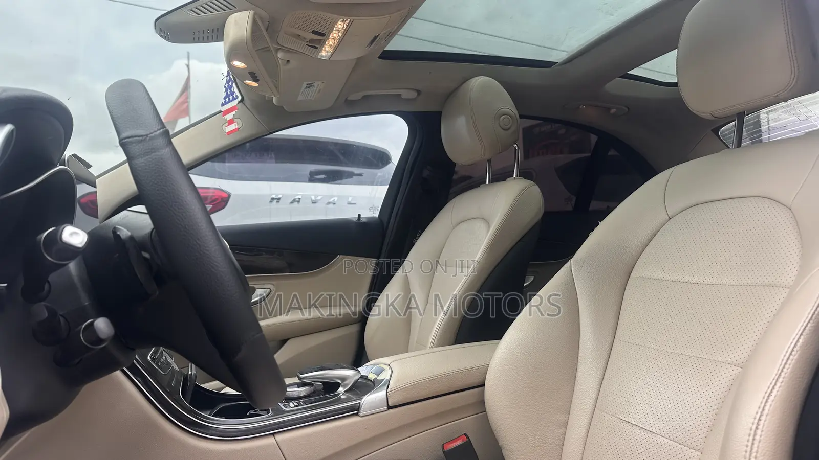 Mercedes-Benz C300 Luxury 4dr AWD 4Matic Sedan (2.0L 4cyl 7A) 2015 White