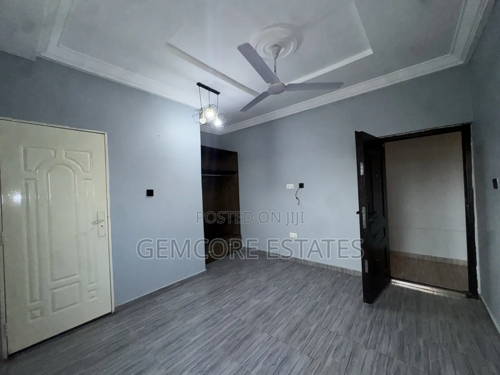 2bdrm Apartment in School Junction, Ashaley Botwe for rent