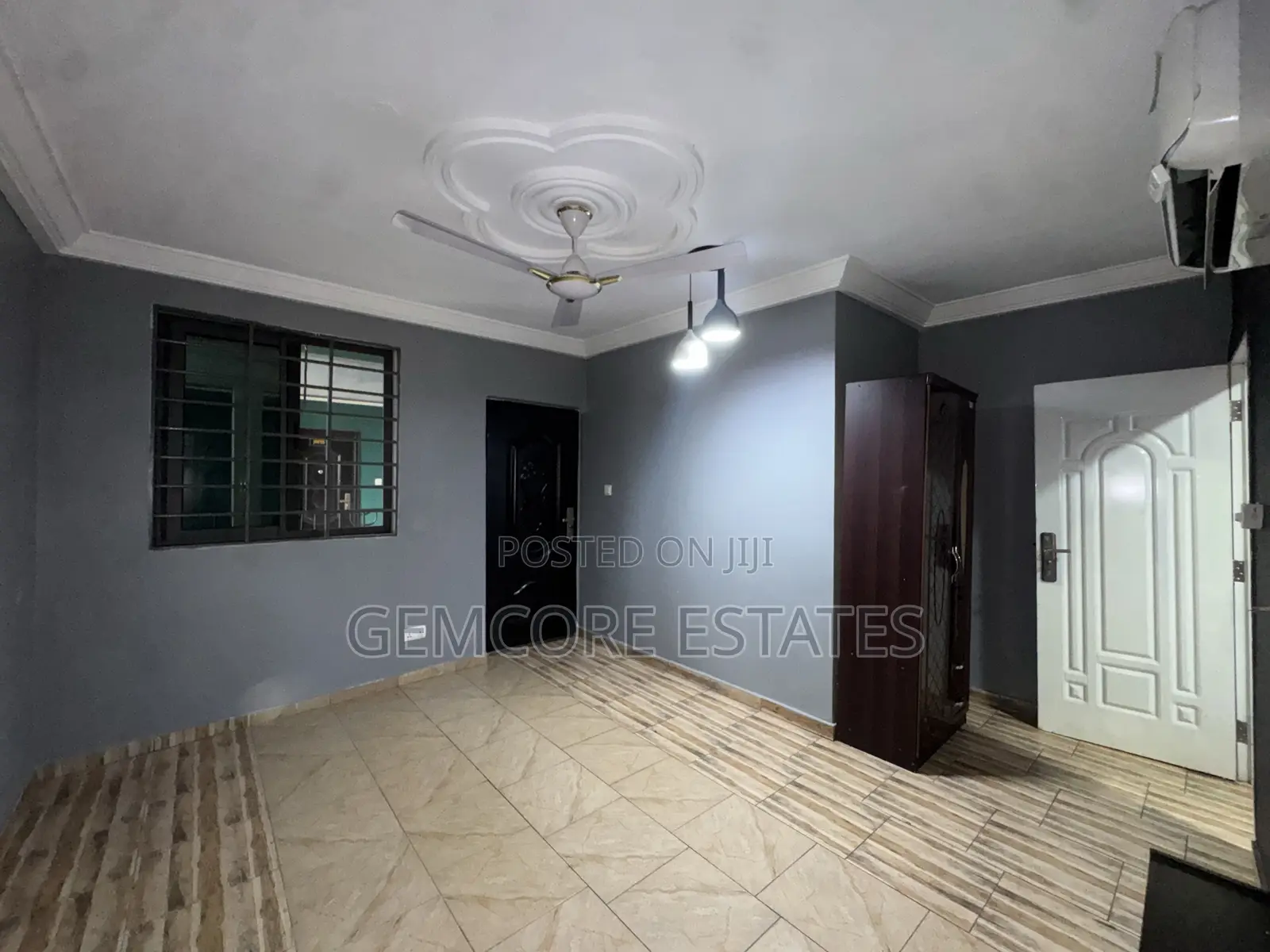 2bdrm Apartment in School Junction, Ashaley Botwe for rent